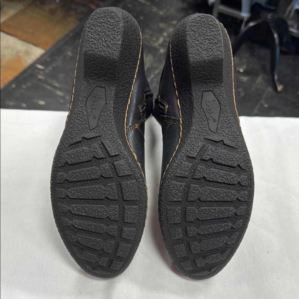 BOC Black Heeled Boots with Textured Leather Finish - Picture 11 of 12